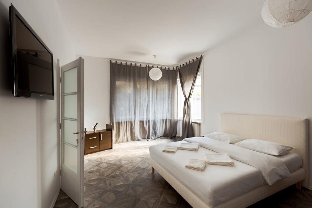 M&F Apartment براشوف المظهر الخارجي الصورة